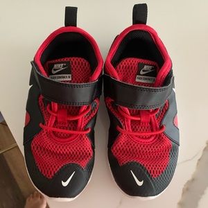 Boys Nike Flex Contact 3